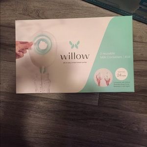 Willow Breastmilk Collection Containers